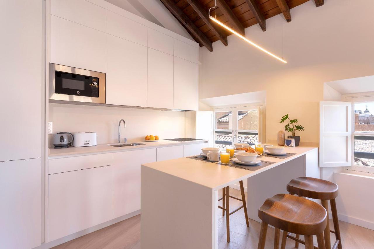Apartamentos Thyssen Cisneros By Rent Me Málaga Kültér fotó