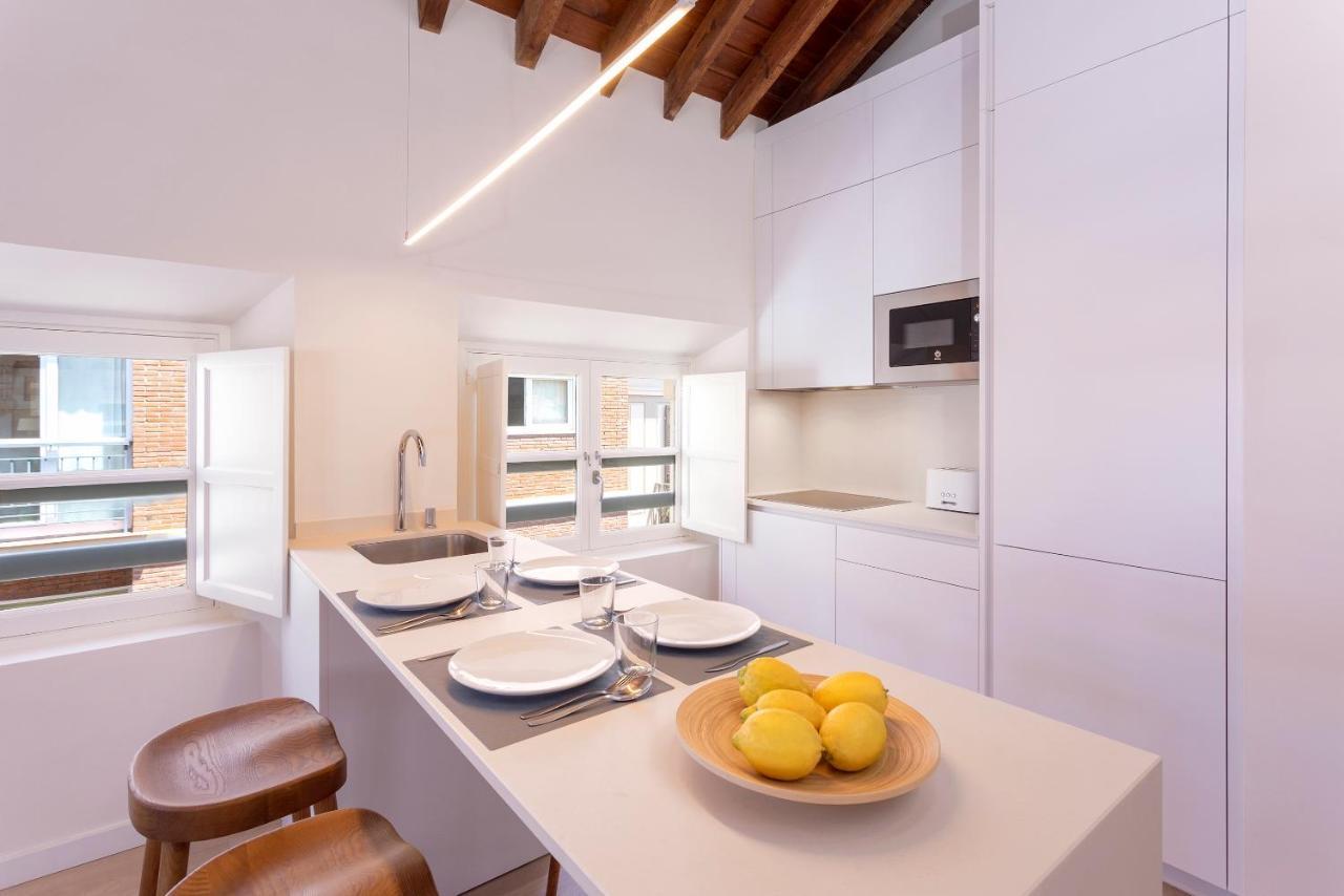 Apartamentos Thyssen Cisneros By Rent Me Málaga Kültér fotó