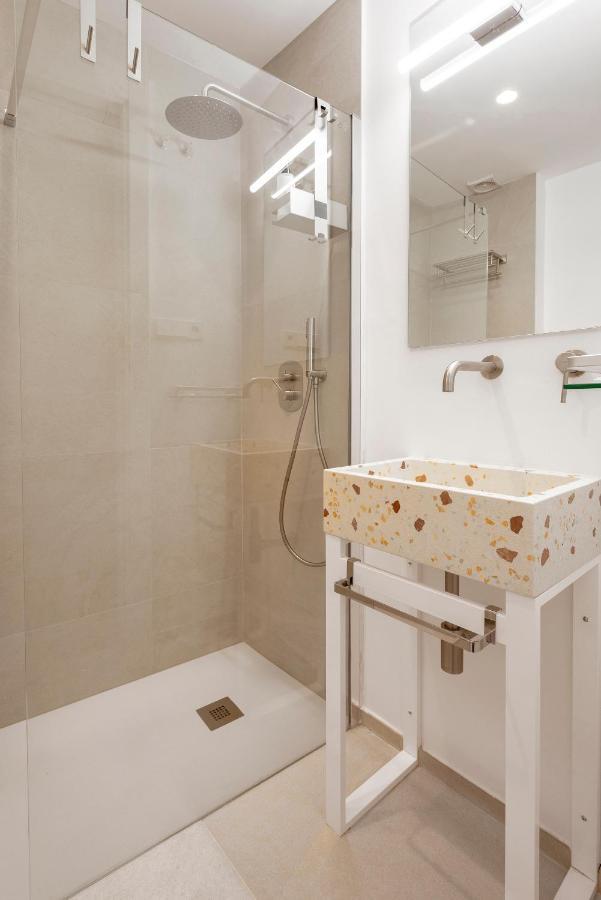 Apartamentos Thyssen Cisneros By Rent Me Málaga Kültér fotó