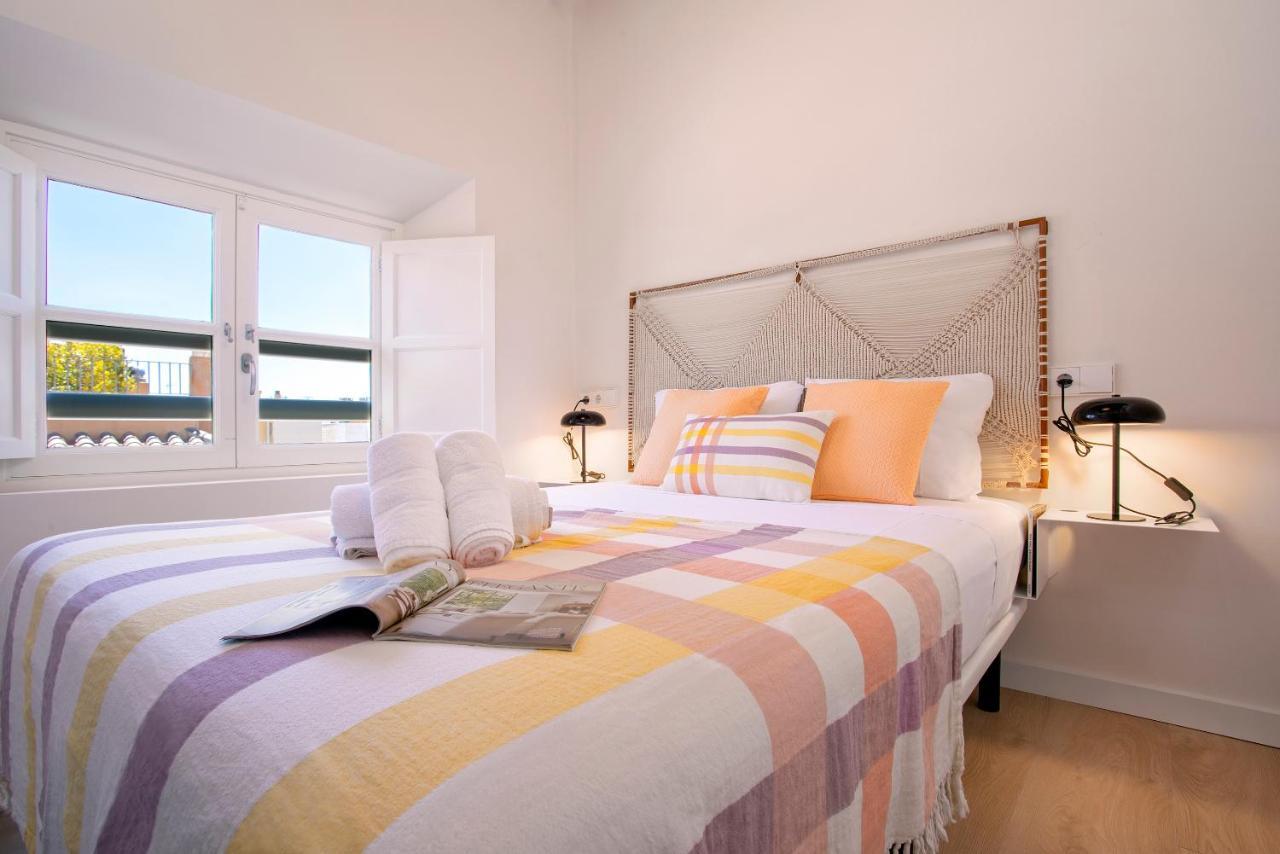 Apartamentos Thyssen Cisneros By Rent Me Málaga Kültér fotó