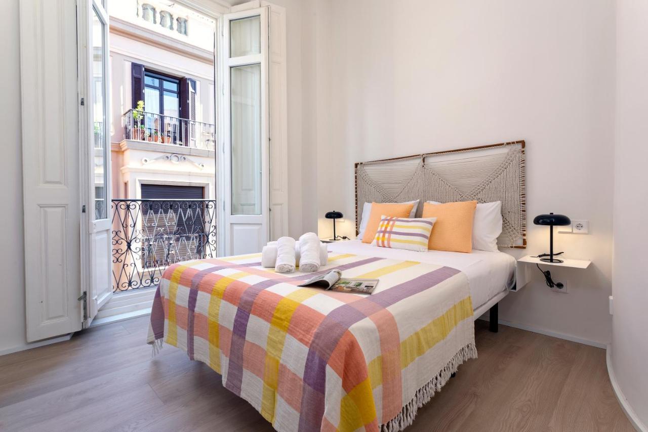 Apartamentos Thyssen Cisneros By Rent Me Málaga Kültér fotó