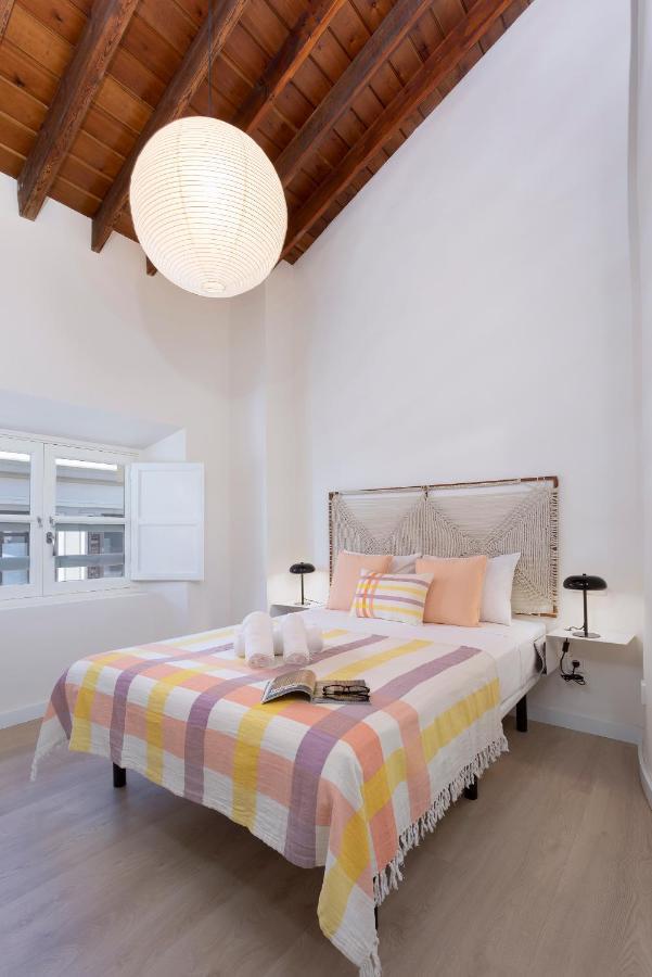 Apartamentos Thyssen Cisneros By Rent Me Málaga Kültér fotó