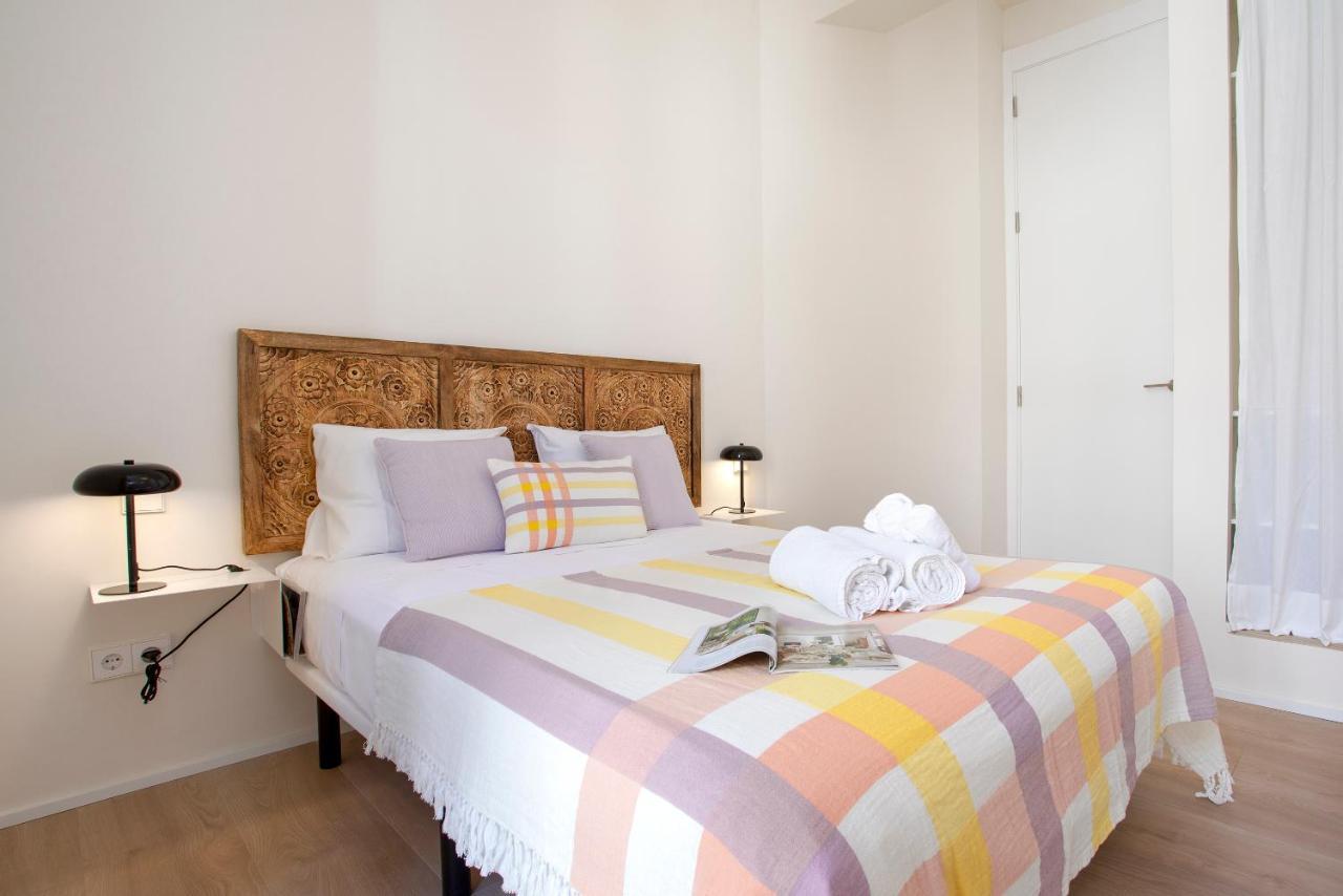Apartamentos Thyssen Cisneros By Rent Me Málaga Kültér fotó