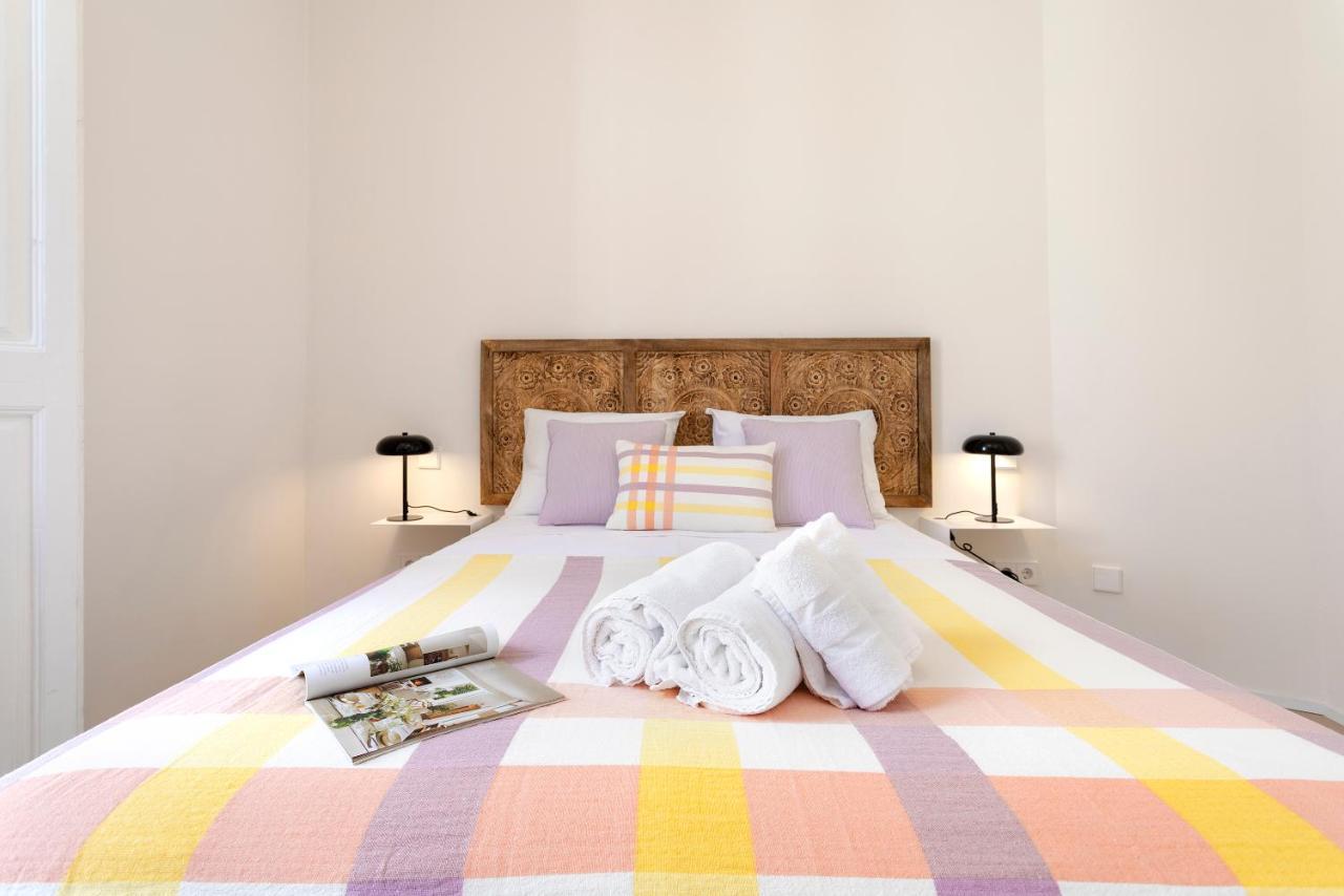 Apartamentos Thyssen Cisneros By Rent Me Málaga Kültér fotó