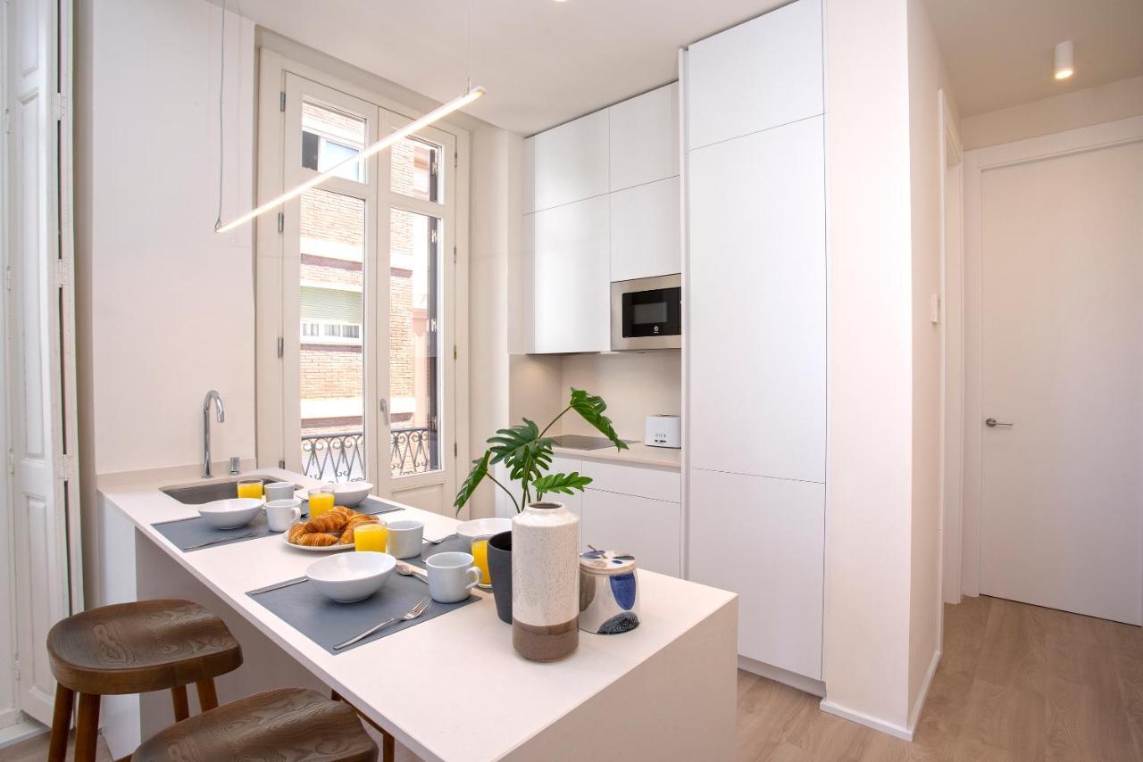 Apartamentos Thyssen Cisneros By Rent Me Málaga Kültér fotó